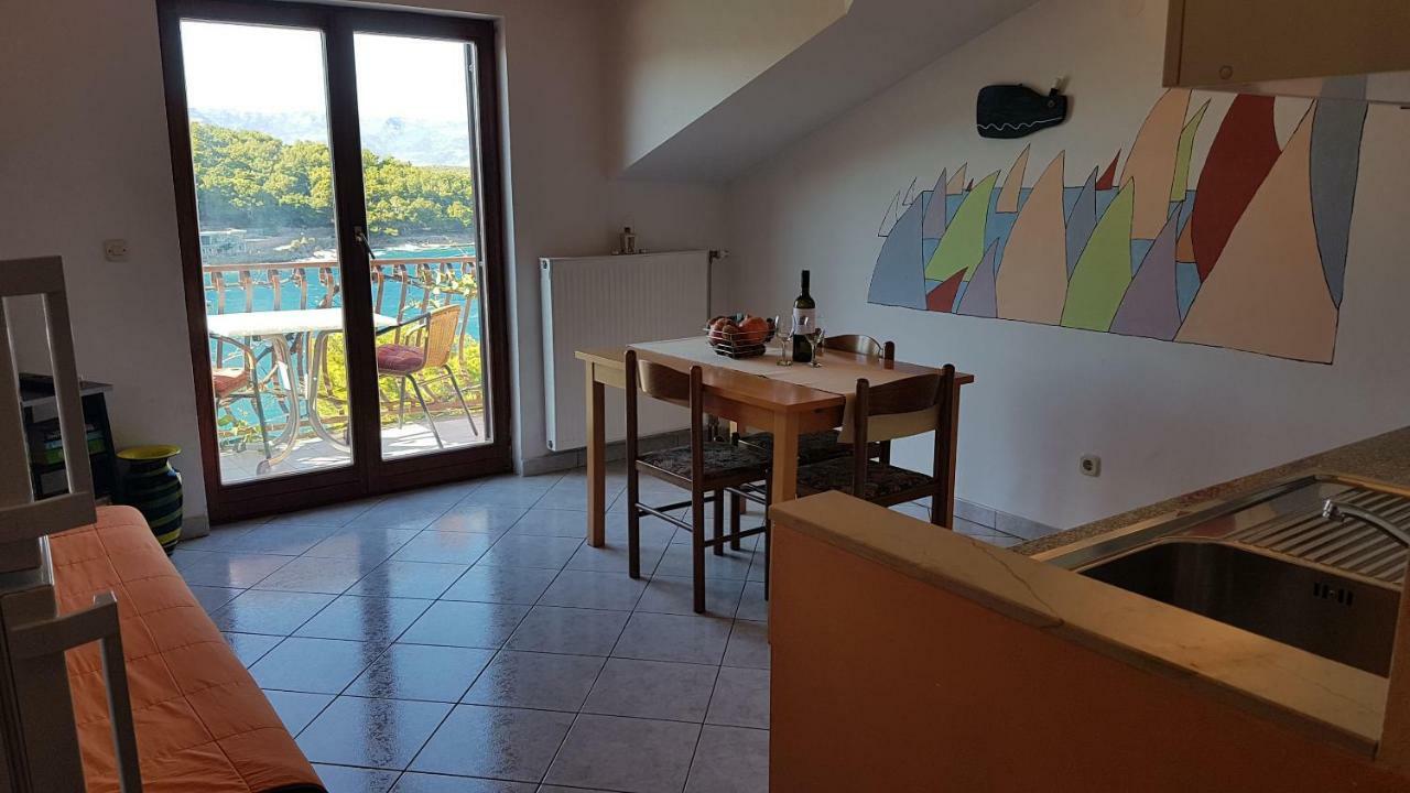 Apartments And Room Caric Jelsa  Buitenkant foto